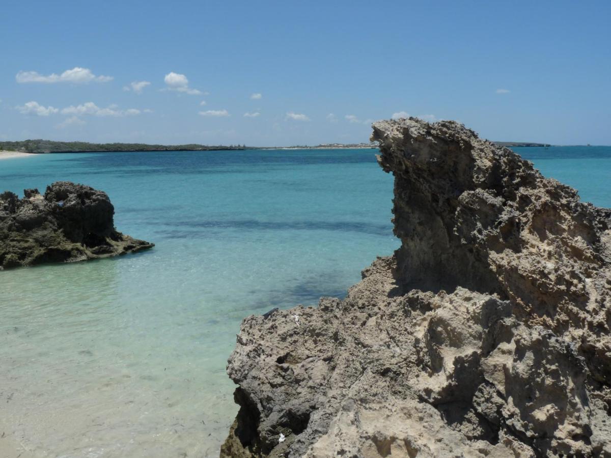 Laguna Blu - Resort Madagascar Andavadoaka Bagian luar foto
